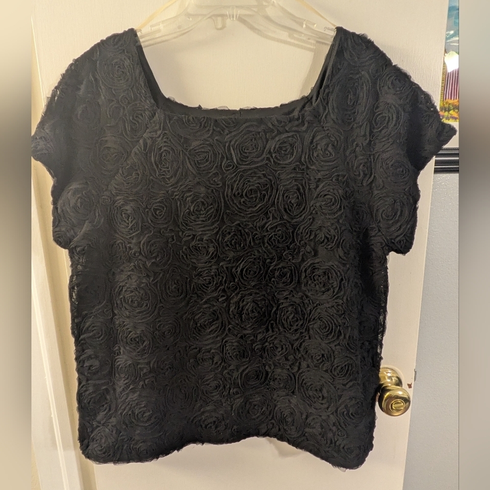 dressbarn Black Rose Patterned Blouse